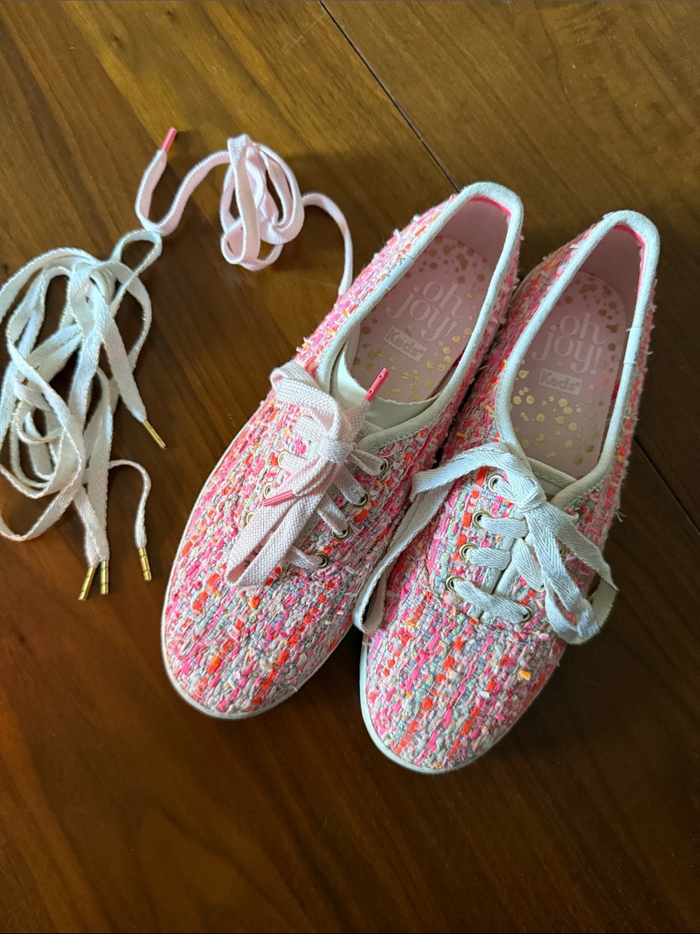Keds women’s Pink Tweed Low-Top Sneakers